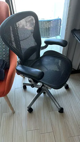 Herman Miller Aeron Classic B