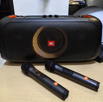 JBL Portable Party on the Go Speaker with 2 Wireless Microphones - Good Condition