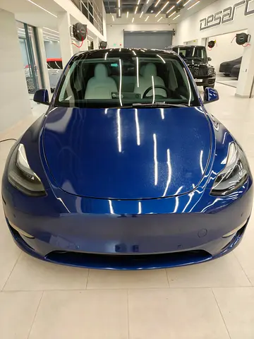 Tesla Model Y Long Range 2023 - American Specs - Pristine Condition