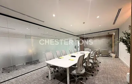 Fully fitted | Glass partitions | Free Parking