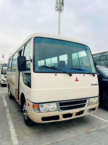 Mitsubishi Fuso Rosa 2017 Standard - GCC Specs - Excellent Condition