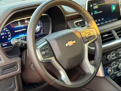 2023 Chevrolet SUBURBAN — миниатюра 18