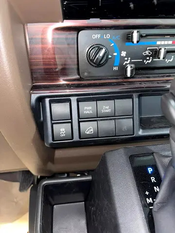 2026 Toyota LAND CRUISER 70 SERIES 照片 9