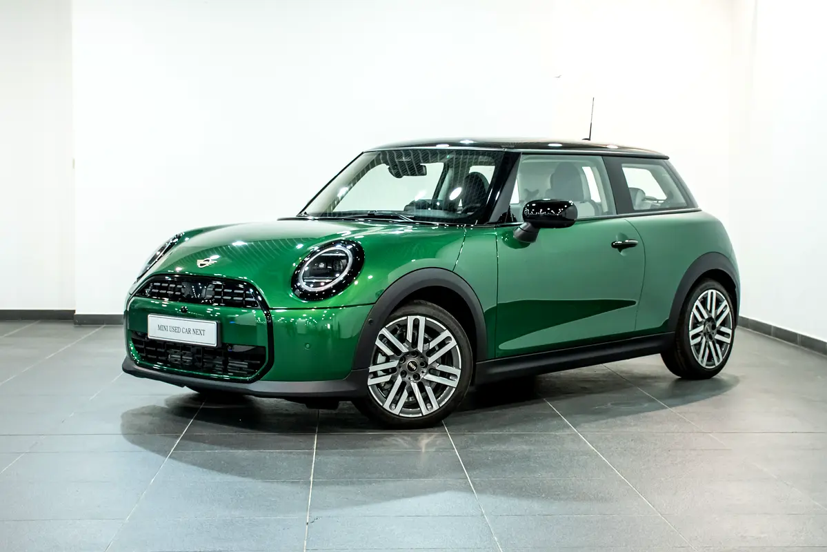 MINI Cooper 2026 — photo 1 of 17