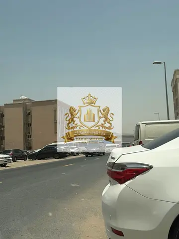 بناية للبيع في مويلح التجارية  ارضي + 3  المساحة 3000 قدم  زاوية  مكونة من 4 محلات  12 غرفة وصالة  5 محلات  الدخل الحالي 421,000