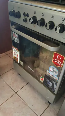 Used freestanding gas oven and stove - good working condition