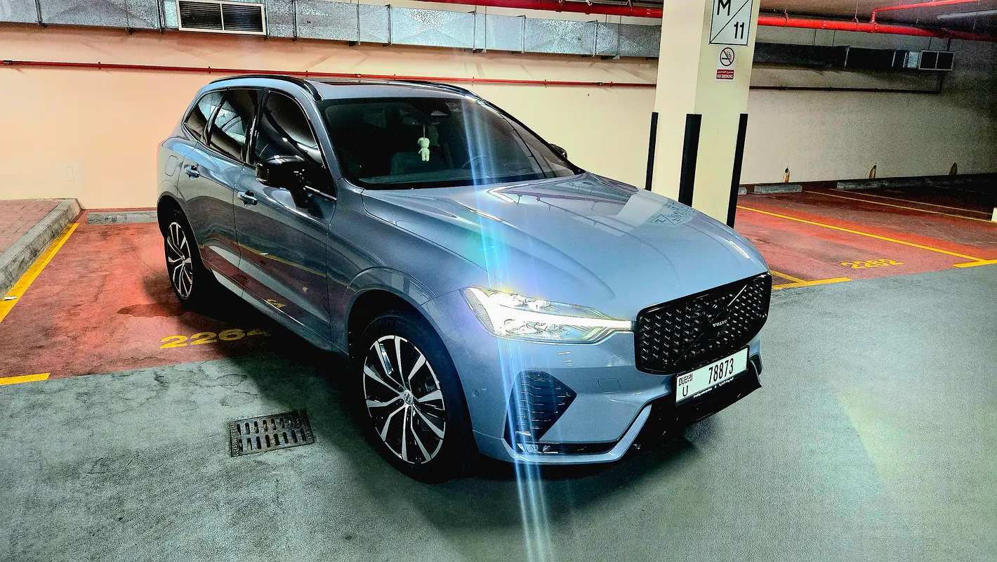 Volvo XC60 2024 — photo 1 of 10