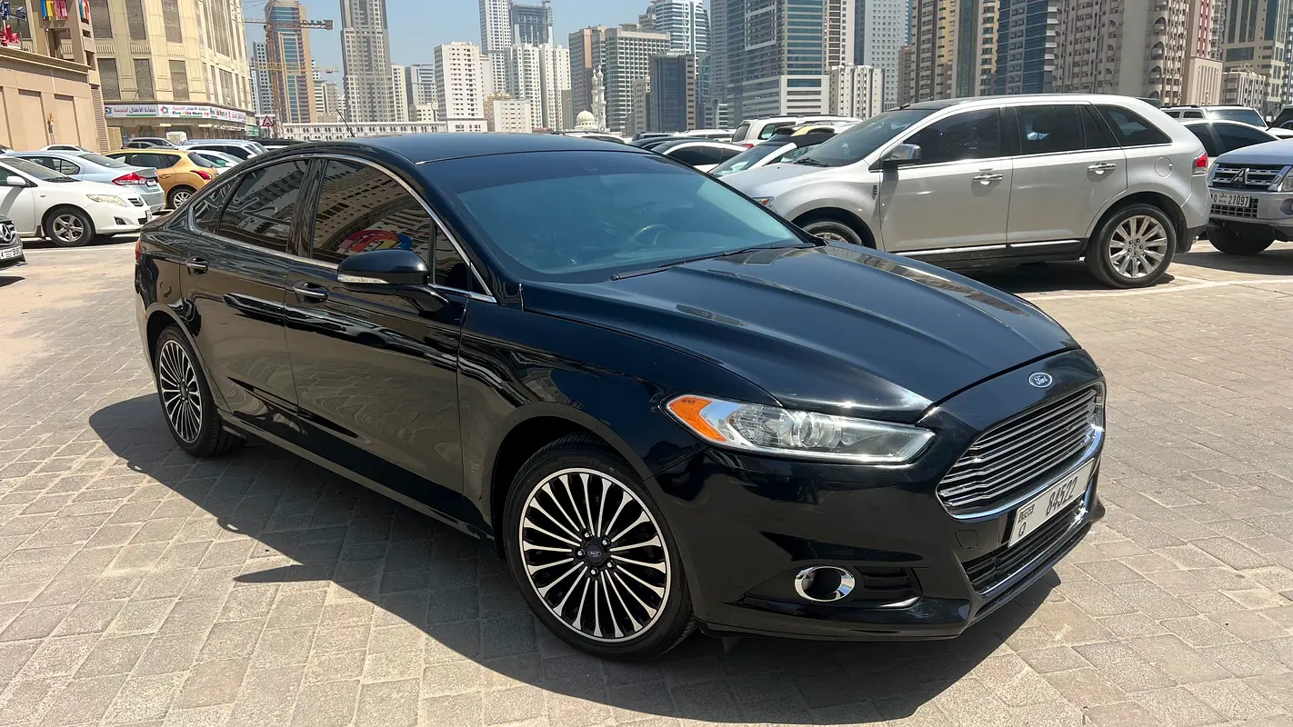 Ford Fusion 2016 — photo 1 of 10