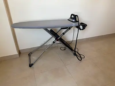 Adjustable Ironing Board with Steam Iron LAURA STAR - Good Condition