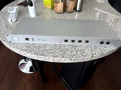 Ubiquiti UniFi Security Gateway Pro 4 (USG-PRO-4) – Used, Fully Working