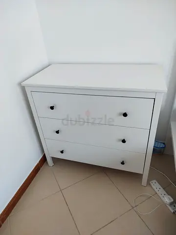 White 3-Drawer Chest / Dresser in Good Condition