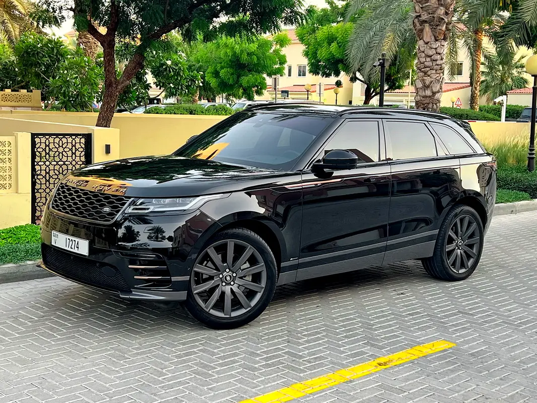 Land Rover Range Rover Velar 2018 — photo 1 of 20