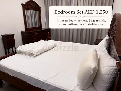 Wooden 5-Piece Bedroom Set with Mattress, Dresser Mirror - AED 1,250
