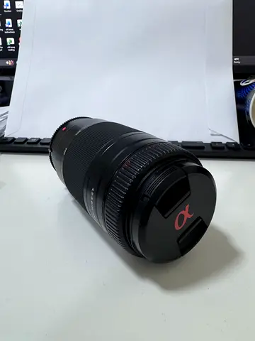 Sony lens
