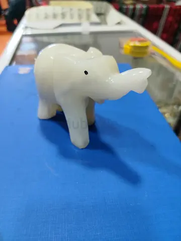 Small White Marble Elephant Figurine - Hand-Carved 8cm tall