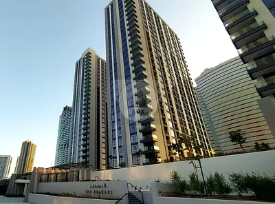 Spacious studio with balcony - full Seaview