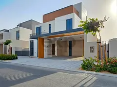 Landscaped | Big Plot | Best Layout