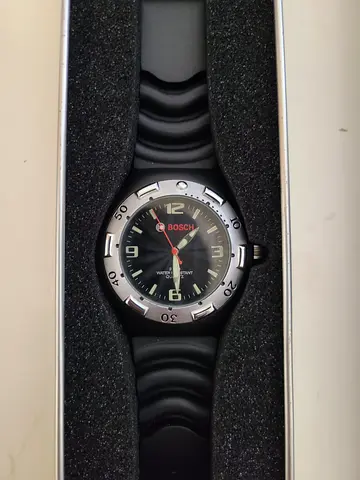 Vintage Bosch Quartz 3ATM WR Watch in Boxed Condition