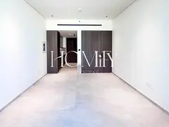 HIGH-END AMENITIES | POOL &amp; GYM | VACANT