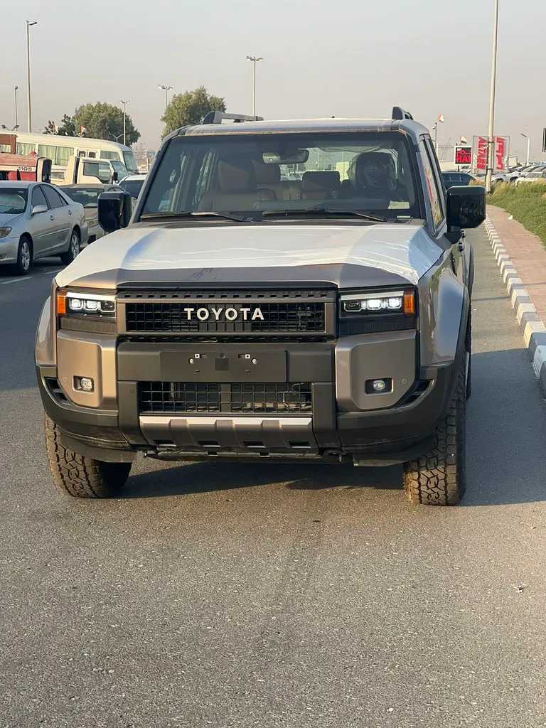 Toyota Prado 2026 — photo 1 of 15