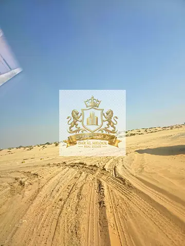 🔥 فرصة استثمارية قوية في قلب الشارقة الصناعية 🔥
 للبيع أرض مميزة في منطقة زاوية الصقعة
 الموقع محدد على بعد ثاني قطعة من الشارع الرئيسي – طريق القاسمية، مما يمنحها سهولة وصول المشاريع الصناعية وحركة م