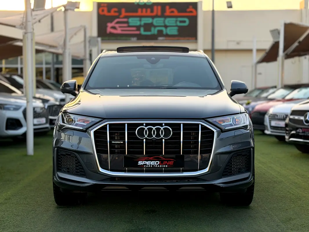 Audi Q7 2022 — photo 1 of 20