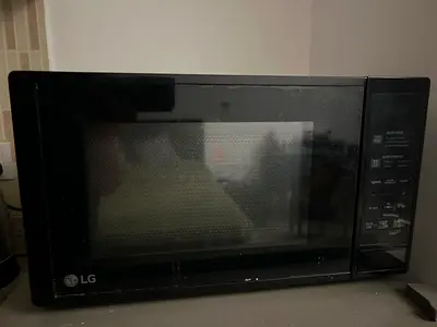 LG Black Microwave Oven