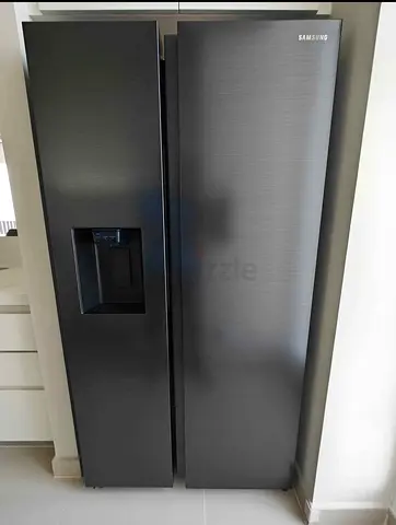 Samsung Side-by-Side  Inverter  Refrigerator with Water Dispenser - Black Excellent condition