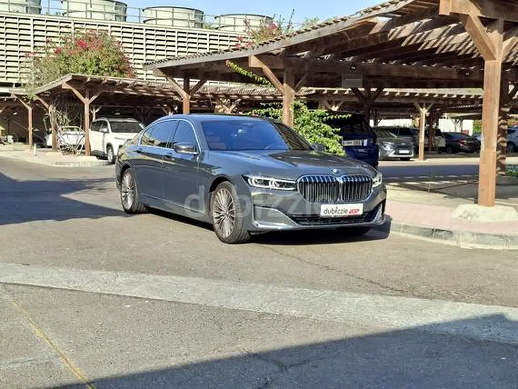 BMW 7-Series 2021 — photo 1 of 14