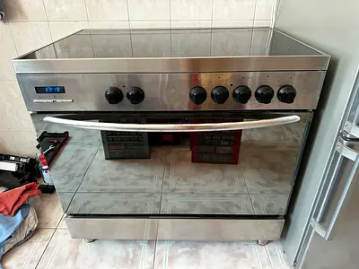 Whirlpool electric cooker with oven 90cm wide