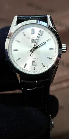 Mens watch