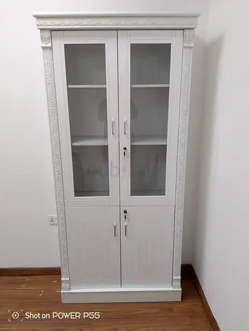 White Wooden Display Cabinet with Glass Doors — Good Condition