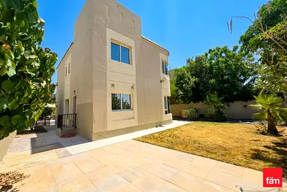 4 Bed + Maid | Large 6651 SQFT Plot | Vacant
