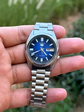 Seiko 5 Vintage Automatic Watch blue Sunburst Dial