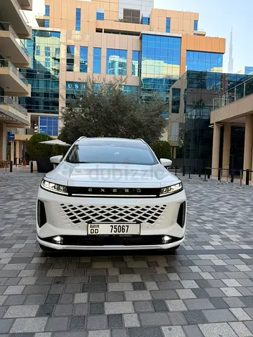 .3000 km per month. No cash deposit.Free delivery in Dubai. Top category.