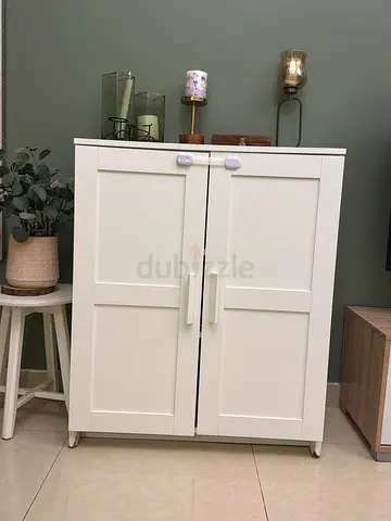 White freestanding storage cabinet / cupboard - good condition AED 90