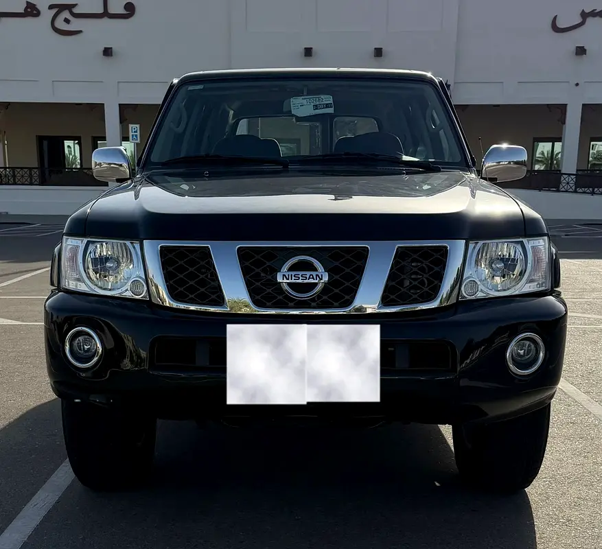 Nissan Patrol Safari 2023 — photo 1 of 12