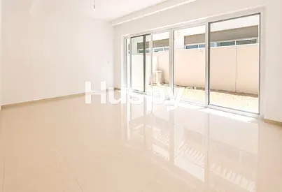 Vacant | Middle Unit | Under Warranty