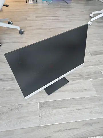HP 24in height adjustable monitor