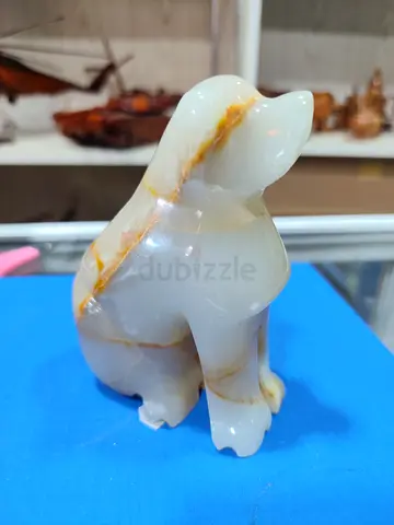 Hand-carved Onyx Stone Dog Figurine - Small Decorative Sculpture 11cm