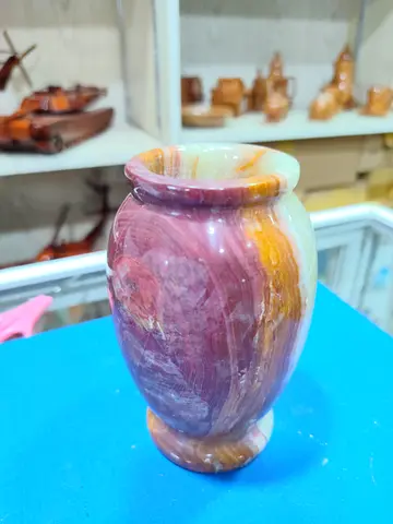 Small Polished Onyx Decorative Vase - Handcrafted Look - 12cm