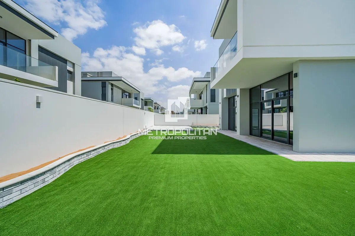 Close to Park | Brand New Villa | Corner Unit