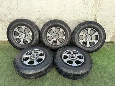 5x Original Bronco and 17inch rims and tyres