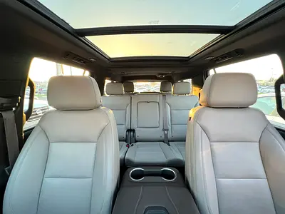 2023 Chevrolet SUBURBAN 照片 15