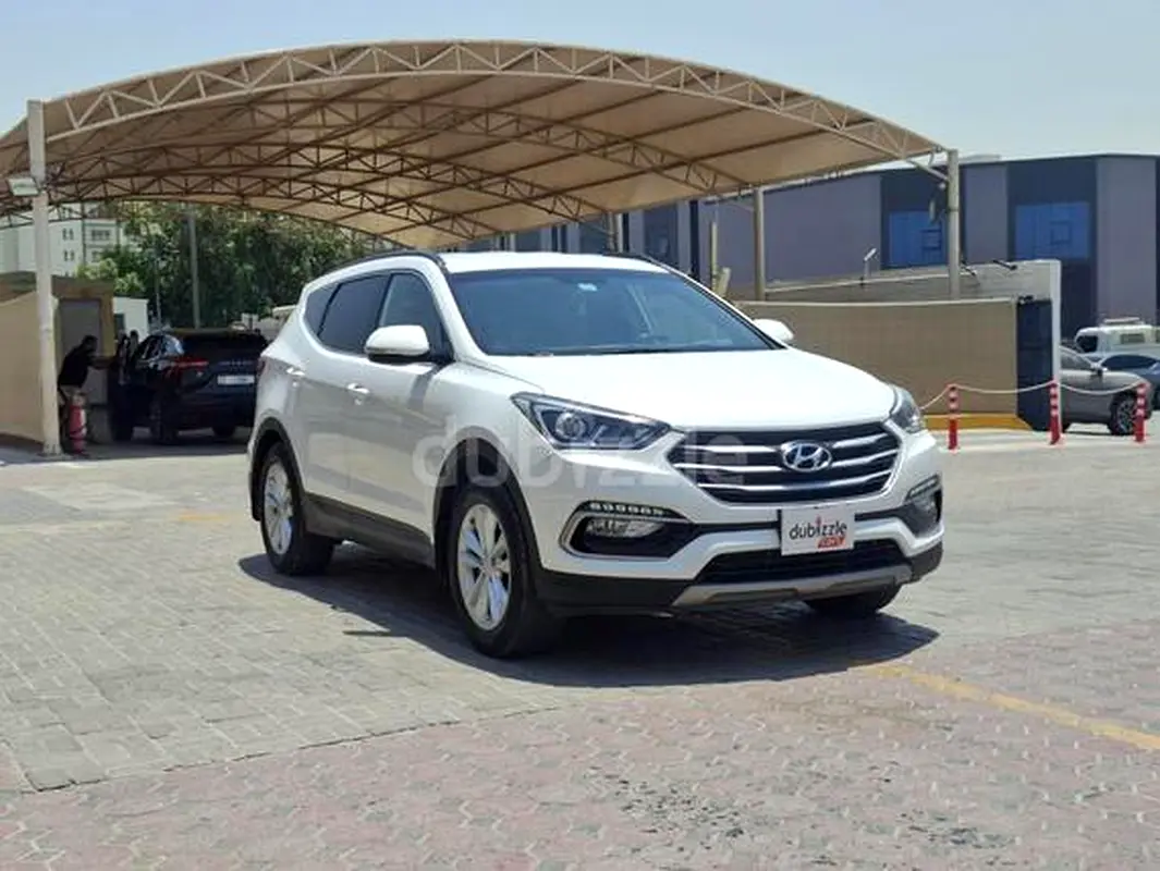 Hyundai Santa Fe 2017 — photo 1 of 14
