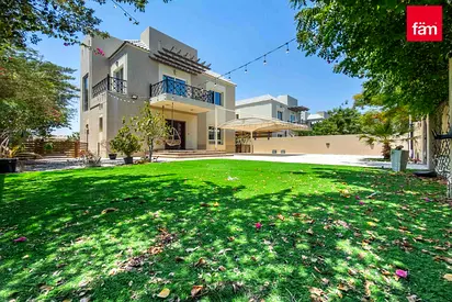 4 bed + Maid | Large 6651 sqft Plot | Vacant