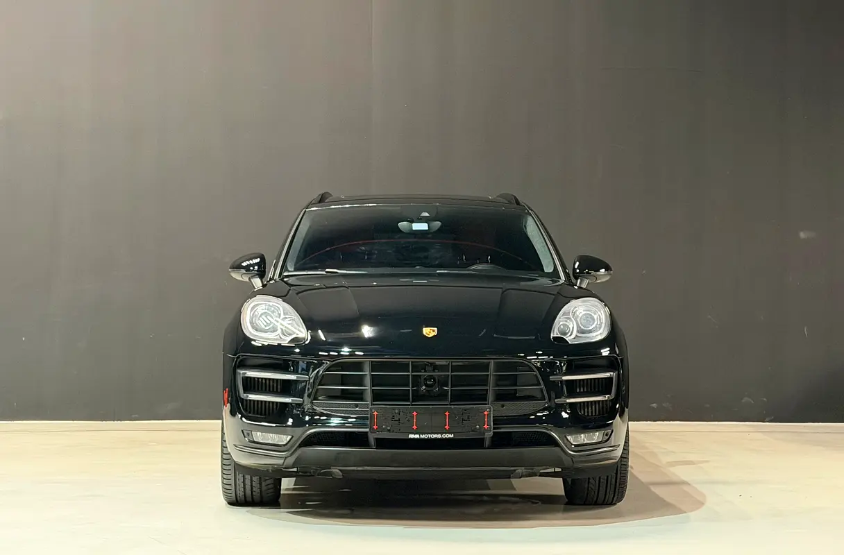 Porsche Macan 2015 — photo 1 of 15