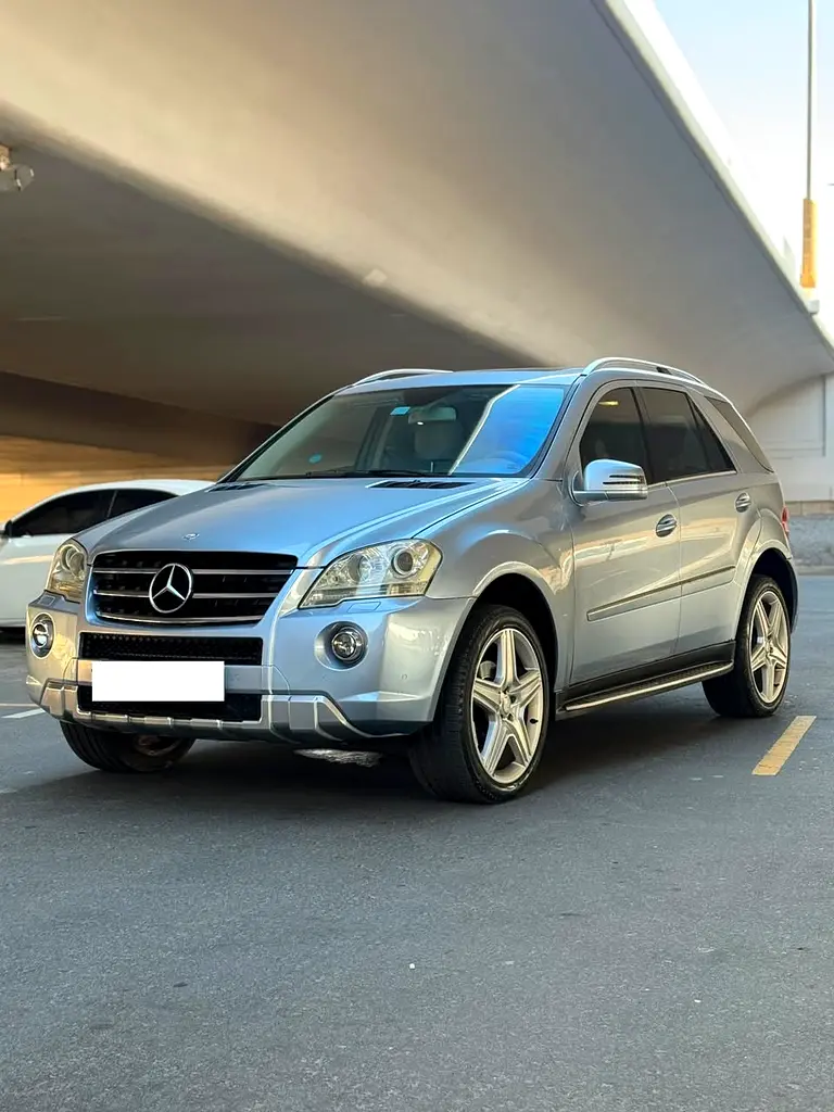 Mercedes-Benz M-Class 2011 — photo 1 of 18