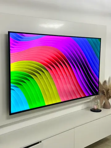 65 inch LED Smart TV - Good Condition
