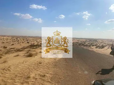 للبيع بالشارقة منطقة الصجعة ارض صناعية مساحة 10000 قدم مربع تصريح مستودع اقساط كاملة تملك حر جميع الجنسيات العربية